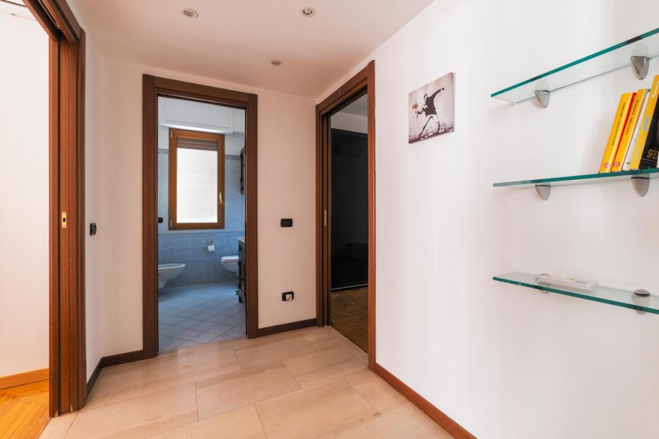 Cenisio M5 Lovely Apartment - With Balcony! Milan Exterior photo