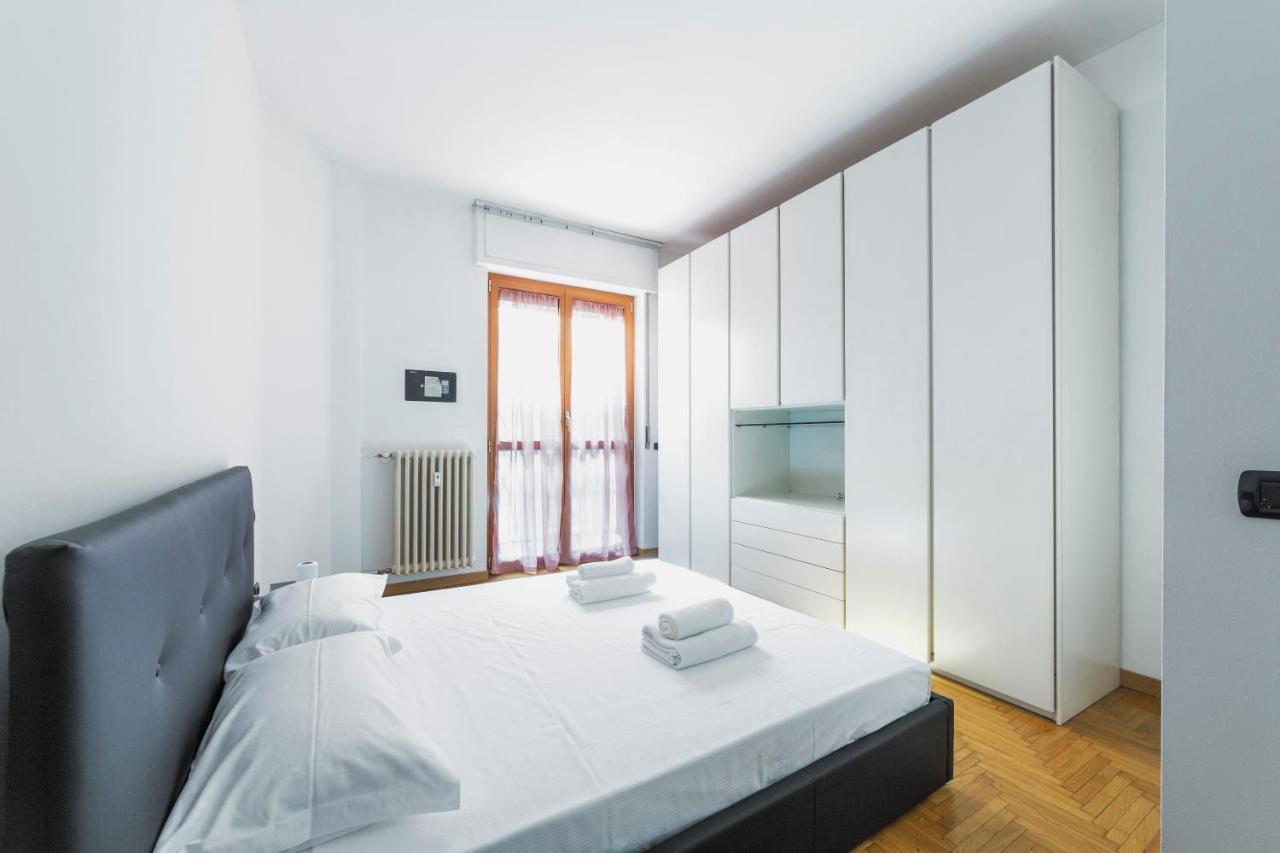 Cenisio M5 Lovely Apartment - With Balcony! Milan Exterior photo