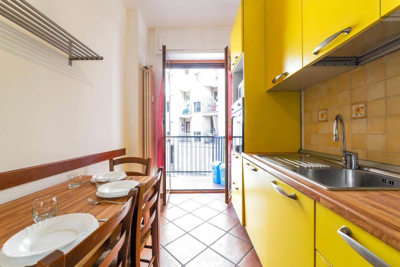 Cenisio M5 Lovely Apartment - With Balcony! Milan Exterior photo